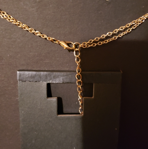 Jewlery Gold Toned 2 strand - Picture 2 of 2